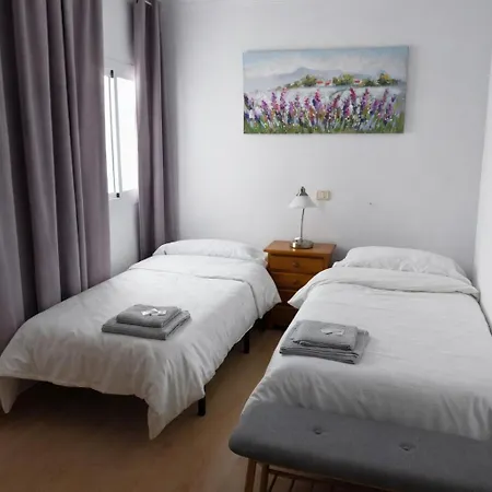 Moya Canary Away & Parking * Sádaba